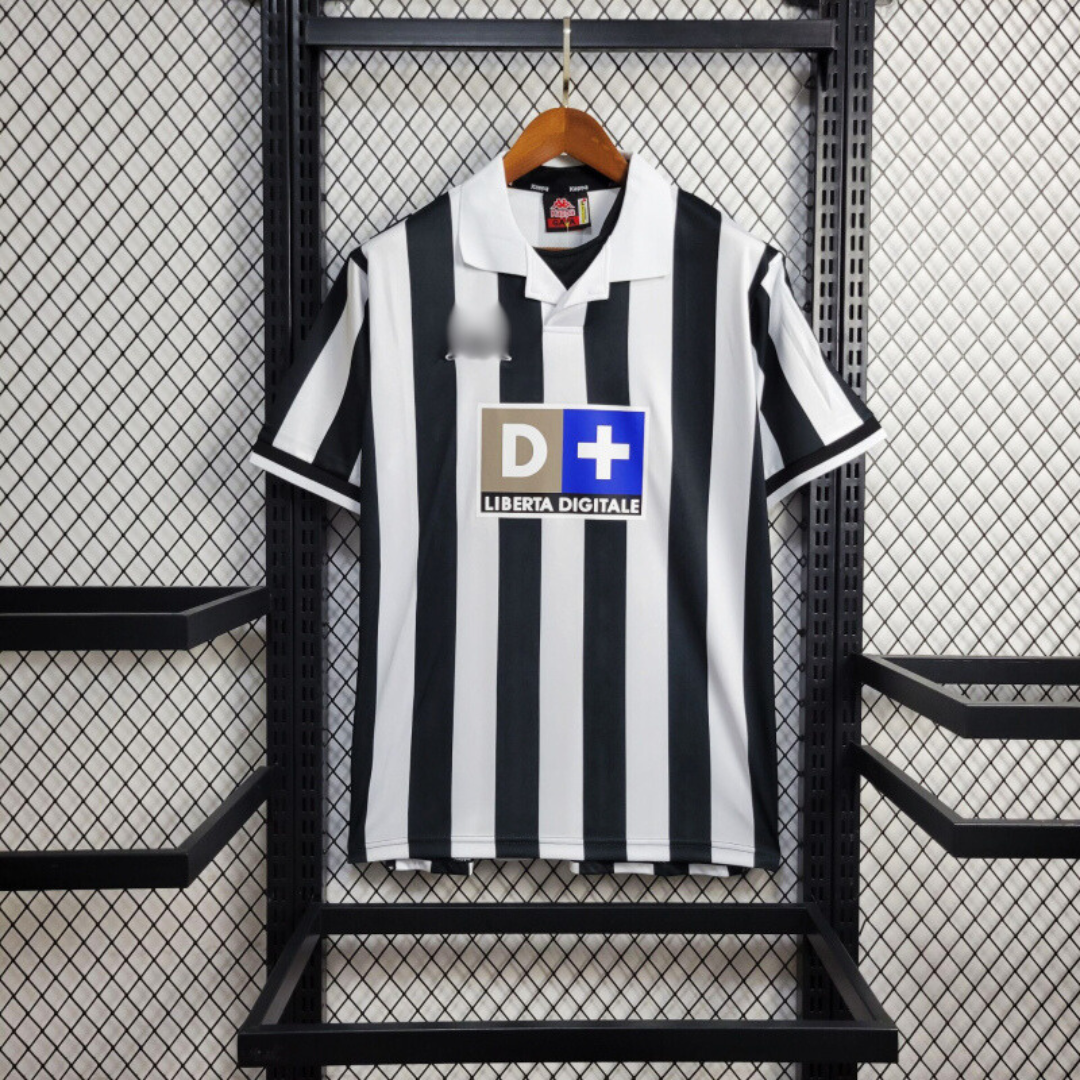 Camiseta Retro Juventus 1998/99