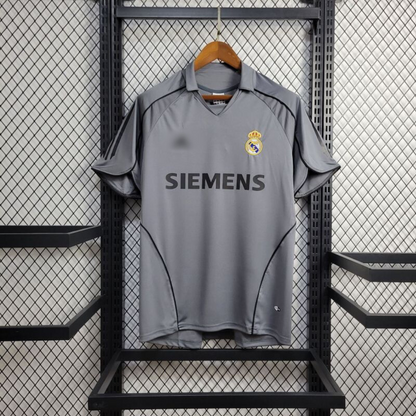 Camiseta Retro Real Madrid 2005/06 Alternativa