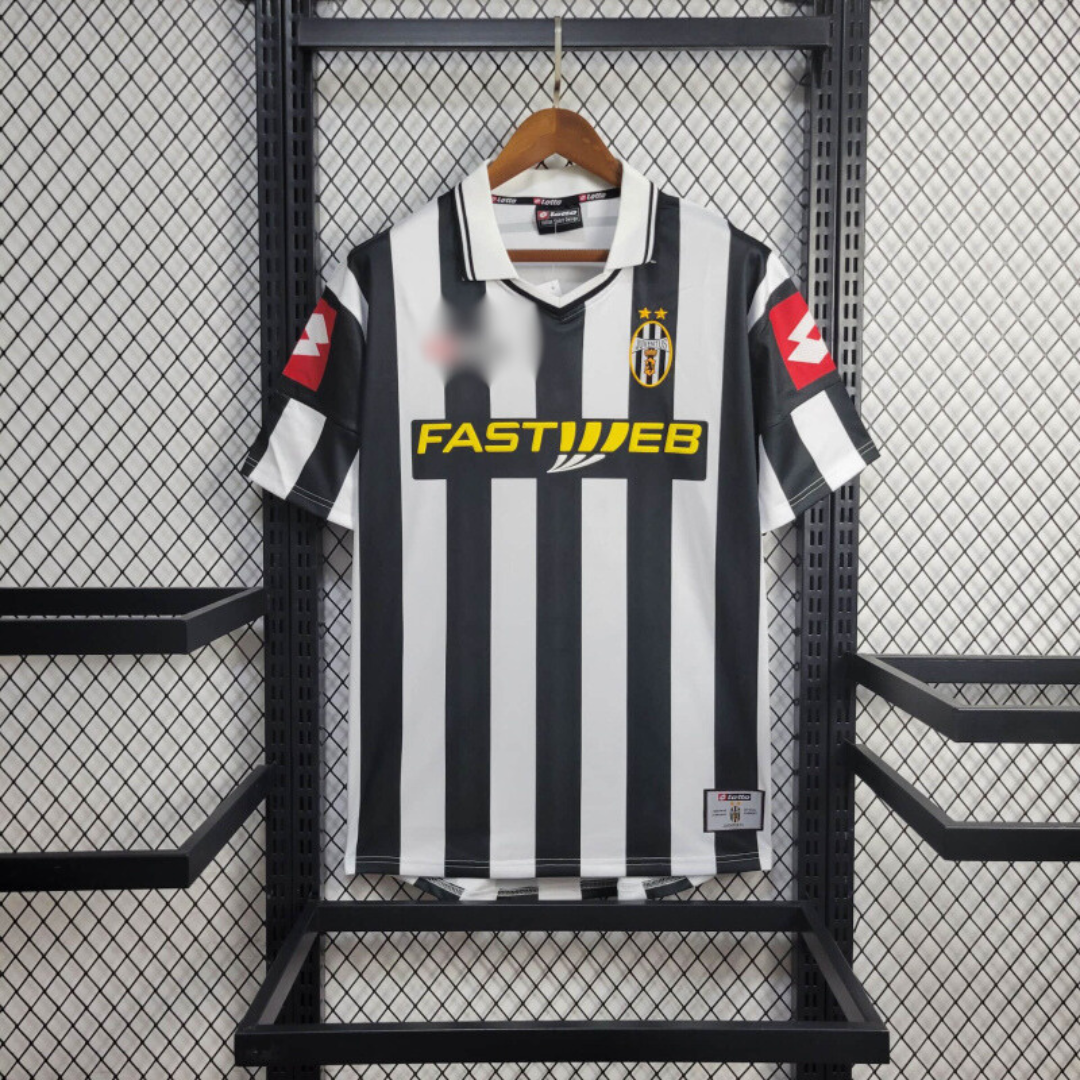 Camiseta Retro Juventus 2001/02